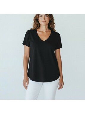 No Name is Needed Short-Sleeve T-Shirt With V-Neckline Small Black new with Tag
